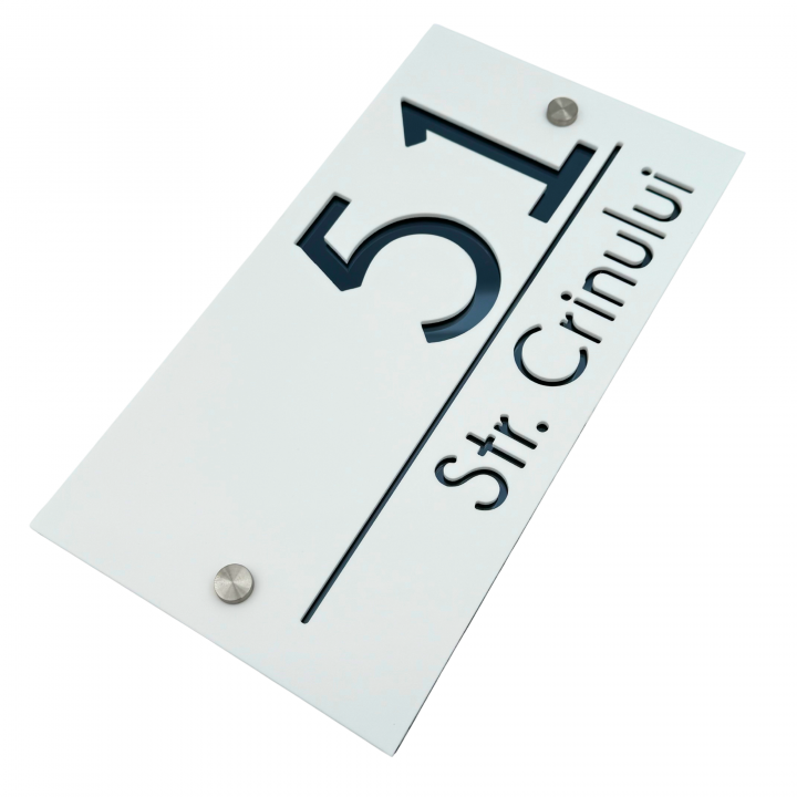 NUMAR CASA PREMIUM - Alb Satinat / Gri Antracit Oglinda / 2 Distantieri Argintii - 28x15cm