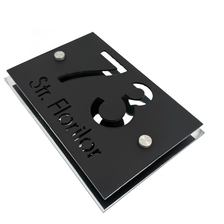 NUMAR CASA PREMIUM - Negru Satinat / Aluminiu Argintiu Oglinda / 2 Distantieri Argintii - 20x13cm