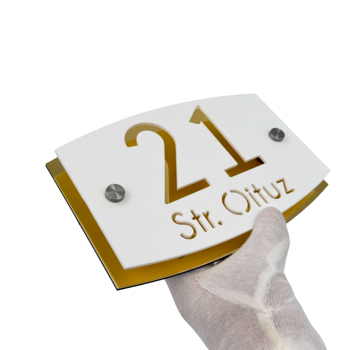 NUMAR CASA PREMIUM - Alb Satinat / Aluminiu Auriu Oglinda / 2 Distantieri Argintii - 20x13cm