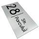 NUMAR CASA PREMIUM - Aluminiu Periat / Negru Lucios / 2 Distantieri Argintii - 28x15cm